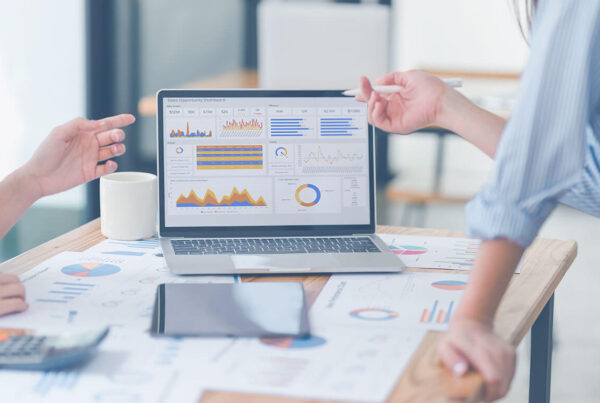 企業導入 AI 數據分析,不踩雷的 5 個關鍵步驟